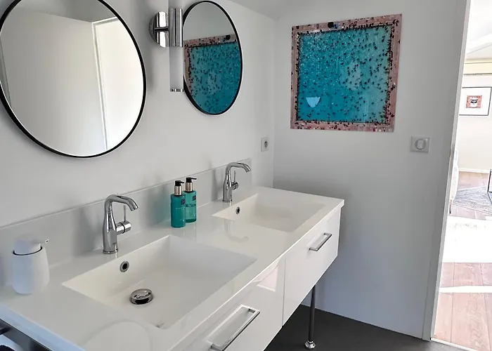 לינה וארוחת בוקר Refuge Luxe - Gay-friendly Boutique (adults Only) Saint-Martin-de-Lerm